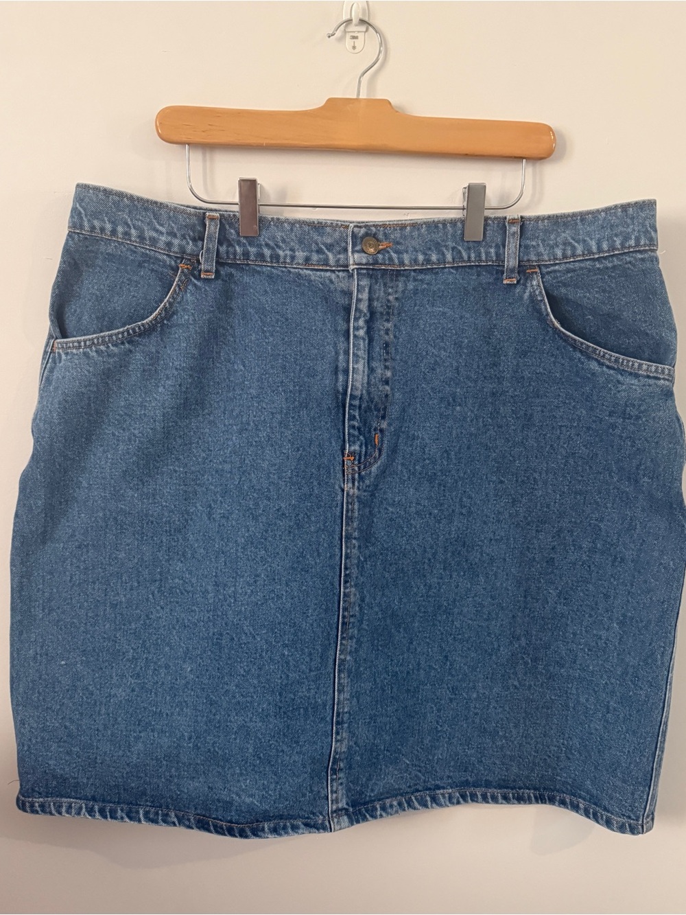 Size 44 Vintage 'Cotton Ginny Plus' Classic Medium Wash Blue Deniim Jean Skirt